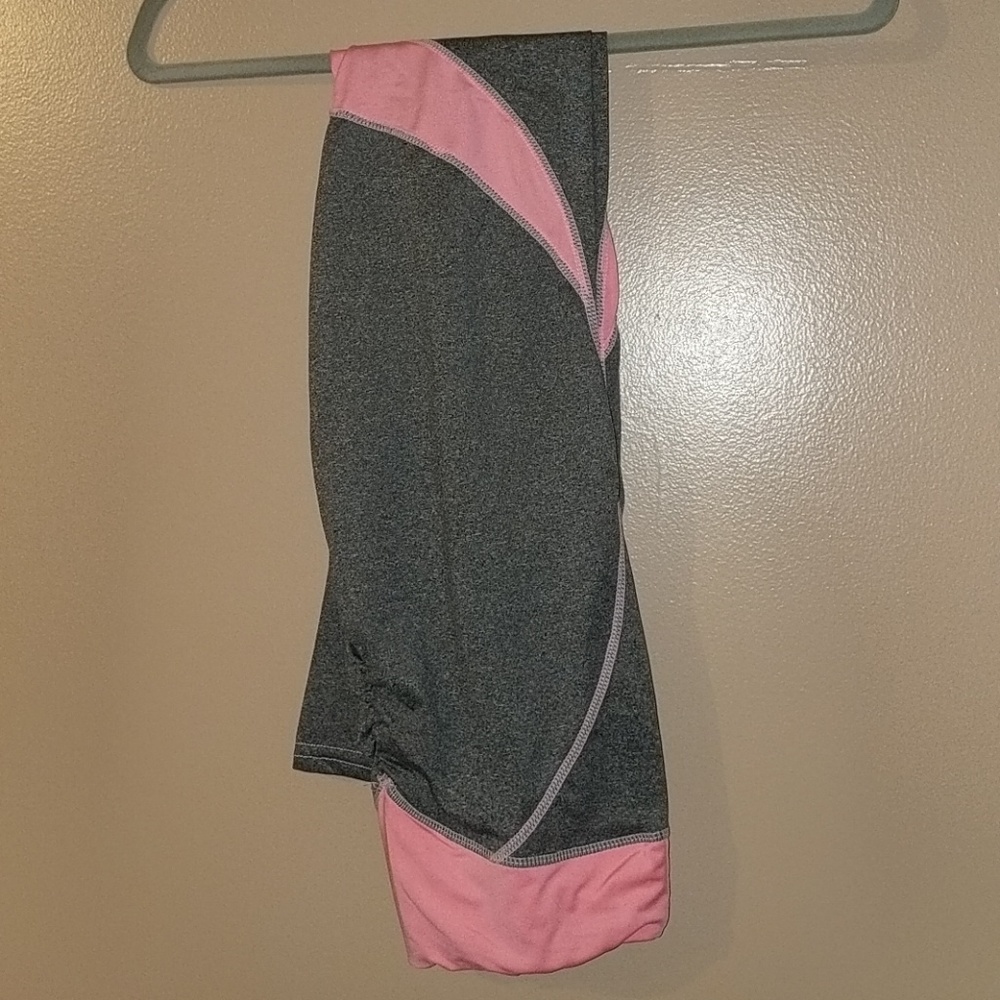 Gray & Coral Athletic Leggings